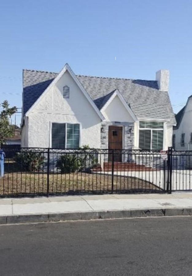Gated Contemporary 3 Bedroom - 2 Bathroom In South Parking Hébergement de vacances Los Angeles